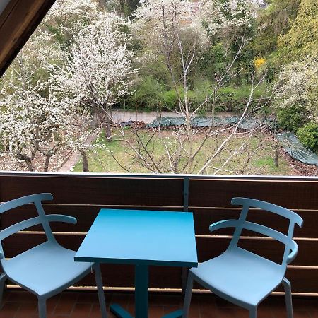 Blaues Zimmer Mit Grossem Balkon, Bad Ist Ein Traum, 50 Schritte Zum Radweg Am Main,Ideal For Short Stay Mainstockheim 외부 사진